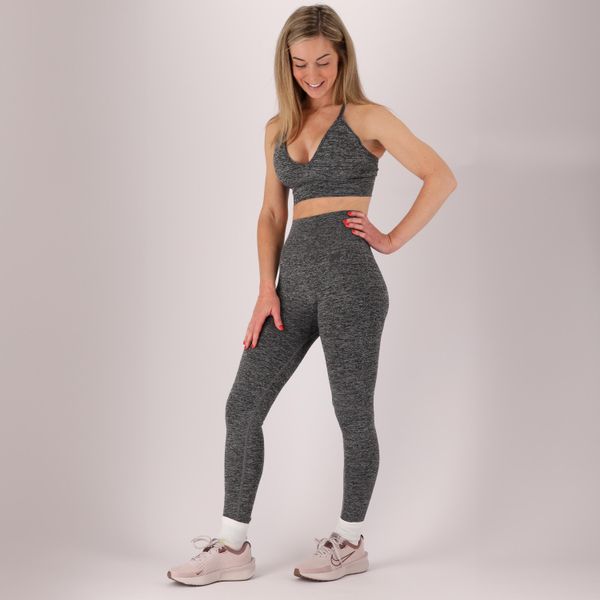 Damski zestaw sportowy - Legginsy/stanik - Antracyt. Brązowe biustonosze sportowe XTREME, s, bez wzorów, z poliamidu. W wyprzedaży za 186.35 zł.