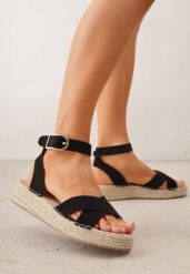 Czarne Plecione Sandały Boho VICES ze Skrzyżowanymi Paskami Aqiaria. Czarne sandały Born2be, bez wzorów, boho, bez obcasa, na płaskiej podeszwie, bez zapięcia. Za 99.99 zł.