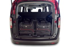 Torby Do Bagażnika Ford Tourneo Courier 2023+ 5Szt Kjust. Czarne torby podróżne KJUST, bez wzorów, z kauczuku. Za 1,546.00 zł.