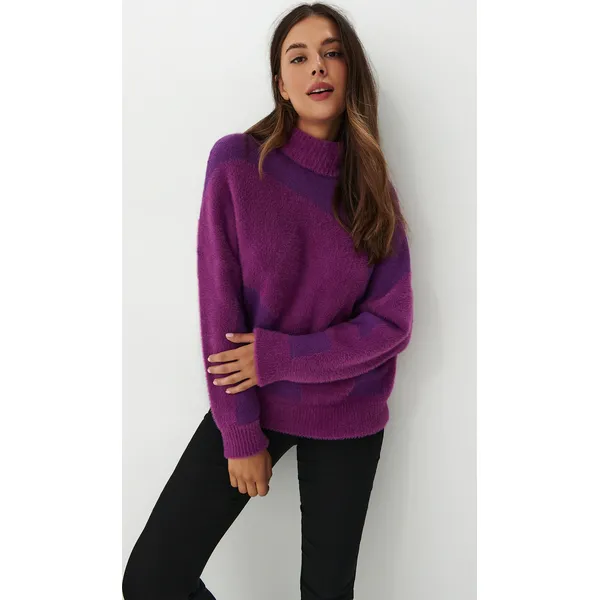 Sweter z golfem - Fioletowy. Fioletowe swetry Mohito, l, bez wzorów, bez ramiączek. Za 149.99 zł.