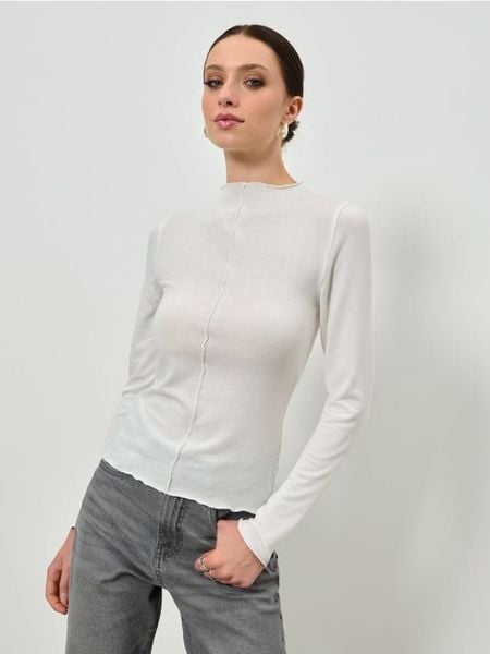 Bluzka z falbankami - kremowy. Białe bluzki Sinsay, l, bez wzorów, bez kołnierzyka, bez ramiączek. Za 29.99 zł.