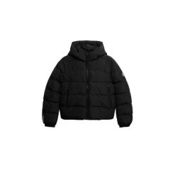 Sweter damski Superdry Sports. Czarne swetry Superdry, bez wzorów, z puchu, sportowe, bez ramiączek. Za 556.95 zł.