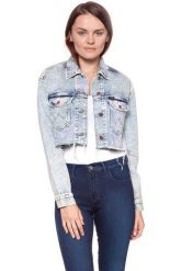 DAMSKA KURTKA JEANSOWA WRANGLER RETRO CROP JACKET WRAINBOW WASH W417RI24K. Kurtki Wrangler, m, bez wzorów, z jeansu, retro, bez kaptura. Za 149.99 zł.