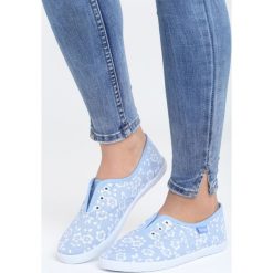 Niebieskie Tenisówki How We Do. Trampki marki Sinsay. Za 39.99 zł.