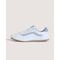 Buty VANS VN000D83LTB1 Niebieski. Niebieskie buty trekkingowe Vans, bez wzorów, z tkaniny, bez zapięcia, trekkingowe. Za 328.99 zł.