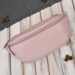 Saszetka nerka damska wielofunkcyjna duża stylowa różowa Paolo Peruzzi AY-14-RS. Czerwone nerki i saszetki bez wzorów, ze skóry, eleganckie, duże, bez dodatków. Za 149.00 zł.