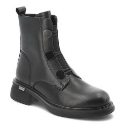 Botki damskie D&A by S.Barski o klasycznym fasonie z ozdobnymi paskami i geometrycznymi detalami na niskim stabilnym obcasie czarne, MK62-7030 Black. Czarne botki S.BARSKI, bez wzorów, z jeansu, klasyczne, bez obcasa, na obcasie, bez zapięcia. Za 206.99 zł.
