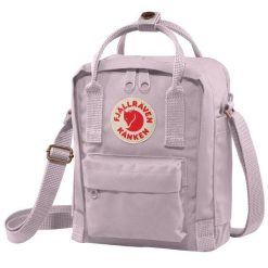 Saszetka Fjallraven Kanken Sling - pastel lavender. Fioletowe nerki i saszetki Fjällräven, bez wzorów, z materiału, klasyczne, bez dodatków. Za 359.99 zł.