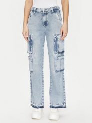 Guess Jeansy W5RA97 D5LG1 Niebieski Regular Fit. Niebieskie jeansy Guess, z aplikacjami, z bawełny. Za 379.99 zł.