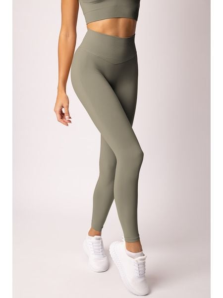 Spaio Legginsy sportowe "Flex 2.0" w kolorze oliwkowym rozmiar: L. Brązowe legginsy Spaio, bez wzorów, z materiału, sportowe. Za 165.99 zł.