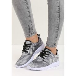 Czarne Buty Sportowe Savannah. Buty sportowe lifestyle marki Born2be. Za 44.99 zł.