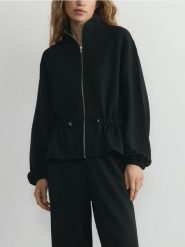 Rozpinana bluza z modalem - czarny. Czarne bluzy Reserved, l, bez wzorów, z dzianiny, bez ramiączek, bez kaptura. Za 159.99 zł.