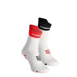 Skarpety biegowe Compressport Pro Racing v4.0 UL Run High. Białe skarpetki Compressport, bez wzorów. Za 93.99 zł.