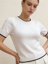 Wiskozowa bluzka - biały. Białe bluzki Sinsay, l, bez wzorów, z wiskozy, bez kołnierzyka, bez ramiączek. Za 39.99 zł.