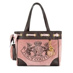 Torebka Juicy Couture. Czerwone torebki klasyczne Juicy Couture, bez wzorów, klasyczne, bez dodatków. Za 389.99 zł.