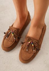 Jasnobrązowe Mokasyny VICES z Wkładką ze Skóry Naturalnej i Ozdobnymi Koralikami Neni. Brązowe mokasyny Born2be, bez wzorów, z jeansu. Za 99.99 zł.