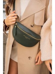 Maison héritage PARIS Skórzana saszetka "Kimi" w kolorze granatowym - 28 x 15 x 5 cm rozmiar: onesize. Niebieskie nerki i saszetki maison héritage PARIS, bez wzorów, z materiału, sportowe, bez dodatków. Za 229.46 zł.