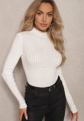 Jasnobeżowy Prążkowany Sweter z Półgolfem Kikisha. Brązowe swetry Renee, m, bez wzorów, prążkowane, eleganckie, bez ramiączek. W wyprzedaży za 63.99 zł.