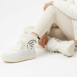 Białe Śniegowce Filippo Ciepłe Buty Damskie Na Platformie. Białe śniegowce Filippo, bez wzorów, z materiału, bez zapięcia. Za 159.00 zł.