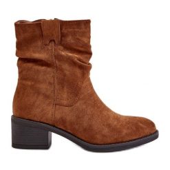 Ocieplane Botki Damskie Z Marszczoną Cholewką Na Niskim Obcasie Camel Zinanya brązowe. Brązowe botki bez wzorów, klasyczne, bez obcasa, bez zapięcia. Za 159.39 zł.