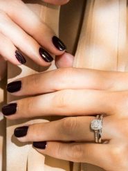 DIAMOND & CO Złoty pierścionek "Mon vue le plus cher" z diamentami rozmiar: 62. Szare pierścionki Diamond & Co, z diamentem, złote. Za 1,364.95 zł.