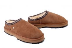 EMU AUSTRALIA Sharky Scuff W13179 chestnut, kapcie damskie. Brązowe kapcie Emu Australia, bez wzorów, z gumy. Za 429.90 zł.