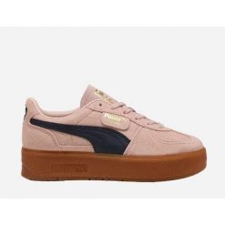 Buty sportowe damskie Puma PALERMO ELEVATA. Czerwone buty treningowe Puma, bez wzorów, bez zapięcia. W wyprzedaży za 378.00 zł.