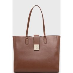 BOSS torebka skórzana kolor brązowy. Brązowe shopper bag Boss, bez wzorów, na ramię, bez dodatków. W wyprzedaży za 1,129.90 zł.