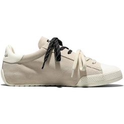 Buty sportowe Converse Chuck Taylor Lo. Brązowe buty treningowe Converse, bez wzorów, z zamszu, bez zapięcia. Za 590.00 zł.