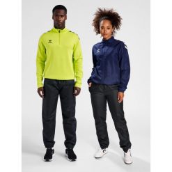 Spodnie dresowe Hummel All-weather. Czarne spodnie dresowe Hummel, bez wzorów, z dresówki, sportowe. Za 233.50 zł.