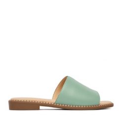 Klapki Lasocki. Zielone klapki Lasocki, bez wzorów, bez obcasa, bez zapięcia. Za 139.99 zł.