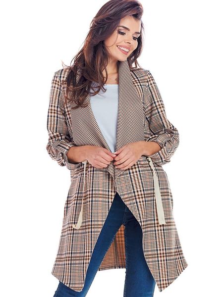 Awama Płaszcz przejściowy w kolorze karmelowo-czarnym rozmiar: S/M. Brązowe płaszcze Awama, m, bez wzorów, bez kaptura. Za 173.95 zł.