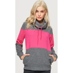 Wzorzysta bluza z kołnierzem - Szary. Bluzy marki Cropp. W wyprzedaży za 59.99 zł.