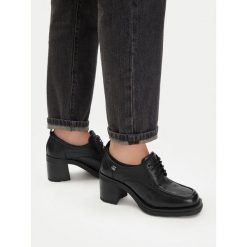 Półbuty G-Star. Czarne półbuty wsuwane G-Star, bez wzorów, retro, bez obcasa, na obcasie. Za 239.99 zł.