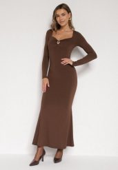 Brązowa Koktajlowa Sukienka z Wiskozą Ozdobiona Metalową Klamrą Refira. Brązowe sukienki Born2be, na co dzień, s, bez wzorów, z wiskozy, eleganckie, bez kołnierzyka, bez ramiączek, proste. Za 129.99 zł.