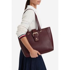 Torebka Beverly Hills Polo Club. Czerwone torebki klasyczne Beverly Hills Polo Club, bez wzorów, bez dodatków. Za 229.99 zł.