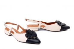 BOMBONELLA 10152343 beige-black, czółenka damskie. Brązowe baleriny Bombonella, bez wzorów, ze skóry, bez obcasa, na obcasie, bez zapięcia. Za 293.17 zł.