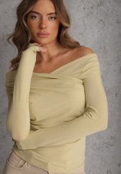 Zielona Marszczona Bluzka z Bawełną i Dekoltem w Łódkę Orinlia. Zielone bluzki Renee, l, bez wzorów, z bawełny, eleganckie, bez kołnierzyka, bez ramiączek. Za 99.99 zł.