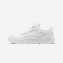 Second Life - Buty sportowe damskie CJ80 - Stan Doskonały. Białe buty treningowe Decathlon, bez wzorów, z kauczuku, bez zapięcia, do koszykówki. Za 84.99 zł.