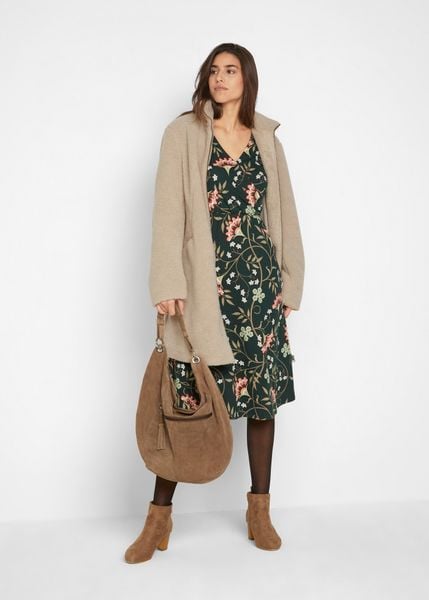 Sukienka z kopertowym dekoltem z bawełnianego dżerseju. Zielone sukienki bonprix, bez wzorów, z bawełny, bez kołnierzyka, bez ramiączek, kopertowe. Za 139.99 zł.