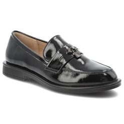 Mokasyny damskie Filippo, lakierowane loafersy na niskim obcasie z eleganckim paskiem i metalową ozdobą, czarne, DP7751/26. Czarne mokasyny Filippo, z aplikacjami, z lakierowanej skóry. Za 170.90 zł.