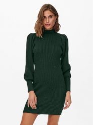ONLY Sukienka dzianinowa 15232502 Zielony Comfort Fit. Zielone sukienki ONLY, xl, bez wzorów, z dzianiny, bez kołnierzyka, bez ramiączek. Za 199.99 zł.