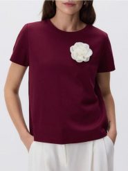 Bluzka z aplikacją - bordowy. Czerwone bluzki Reserved, l, z aplikacjami, z bawełny, klasyczne, bez kołnierzyka, bez ramiączek. Za 79.99 zł.