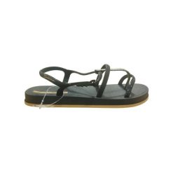 Sandały Ipanema Drip Intense czarne. Czarne sandały Ipanema, bez wzorów, bez obcasa, bez zapięcia. Za 159.99 zł.