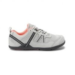 Buty trekkingowe damskie Xero Shoes Prio. Szare buty trekkingowe XERO SHOES, bez wzorów, z materiału, bez zapięcia, trekkingowe. Za 549.99 zł.