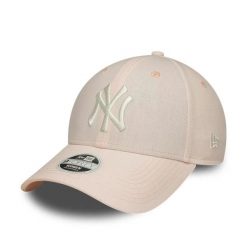Czapka baseballowa damska New York Yankees New Era 9Forty. Czerwone czapki z daszkiem New Era, bez wzorów, eleganckie. Za 223.00 zł.