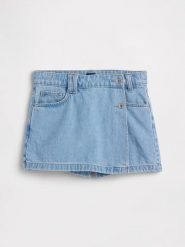 GAP Spódnico-spodenki dżinsowe w kolorze błękitnym rozmiar: 152. Niebieskie szorty GAP, bez wzorów, z bawełny, klasyczne. Za 101.70 zł.