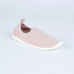 Buty wodne do gimnastyki w wodzie Nabaiji Gymshoe. Czerwone buty treningowe NABAIJI, bez wzorów, z poliesteru, bez zapięcia, na fitness i siłownię. Za 59.99 zł.