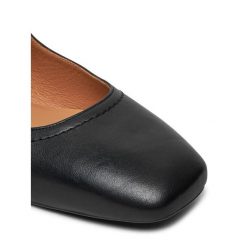 Baleriny R.Polański. Czarne baleriny R.Polański, bez wzorów, bez obcasa, bez zapięcia. Za 419.99 zł.