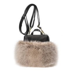 Beżowa Elegancka Torebka Luka-Pelli Plecaczek Z Naturalnym Futrem Z Lisa. Brązowe torebki klasyczne Luka-Pelli, bez wzorów, ze skóry, eleganckie, na ramię, bez dodatków. Za 476.99 zł.